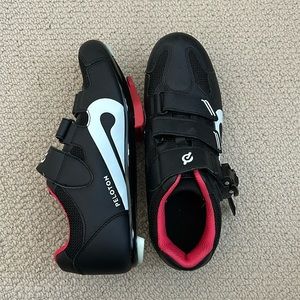 Peloton spin shoes size 39